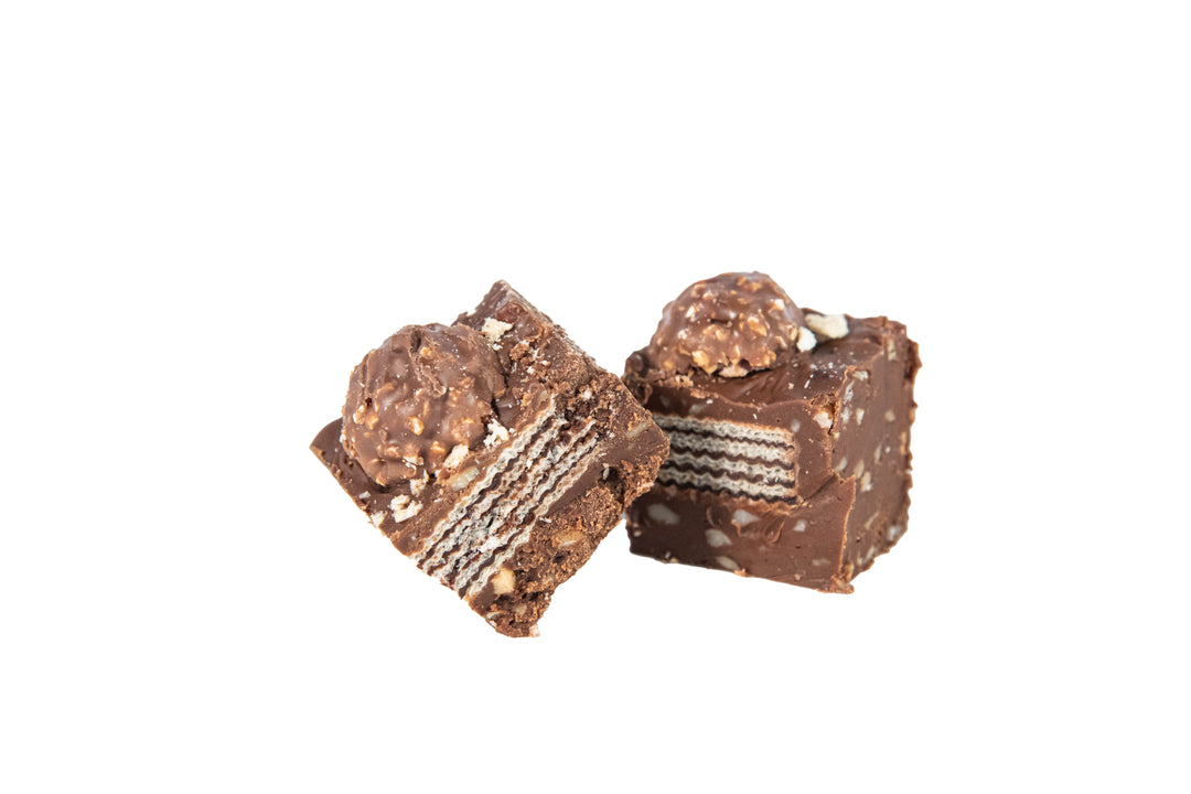 Ferrero Rocher Chocolate & Hazelnut Fudge Log 300g