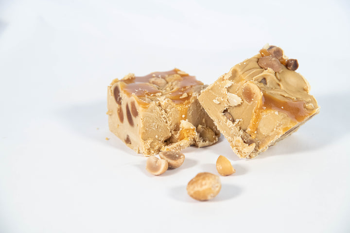 Salted Caramel & Macadamia Fudge Log 300g